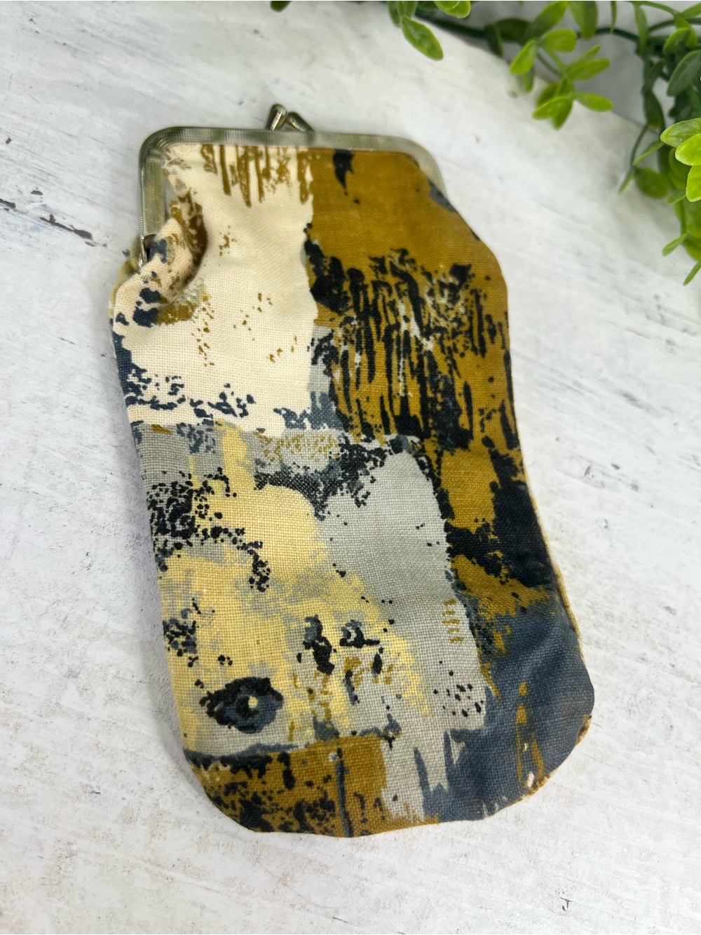 Abstract Print Kiss-Lock Glasses Coin Purse - Mustard, Black, Cream